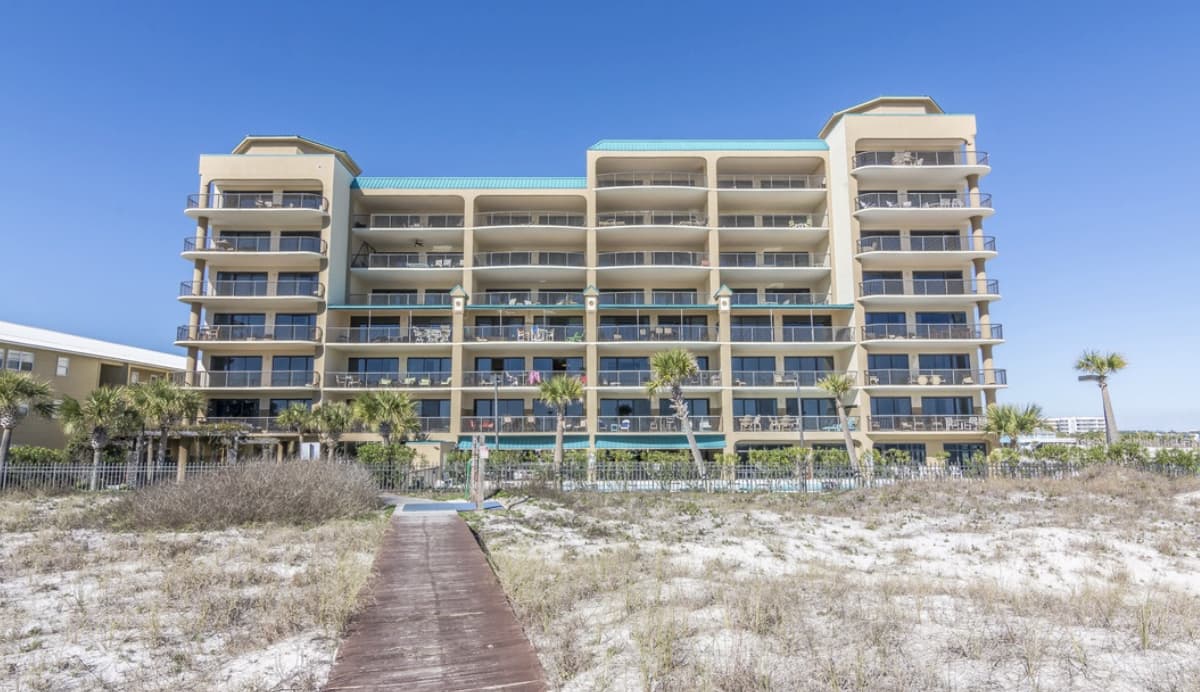Resort Grand Pointe